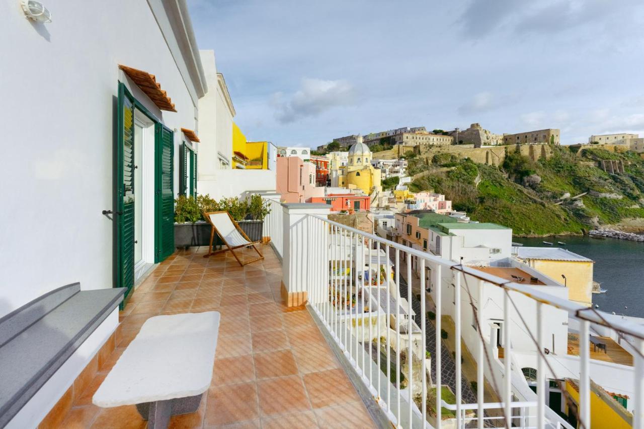 Torretta Corricella- Punta Pizzaco Apartment Procida Bagian luar foto